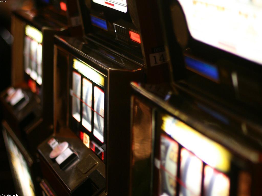 ការប្រែប្រួលនៃហ្គេមស្លុត និងព័ត៌មានថ្មីៗ